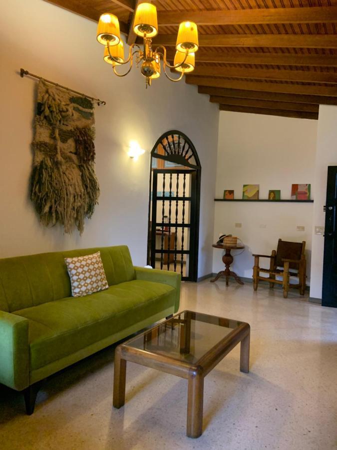 Casa Rosales Hotel Medellín Eksteriør billede