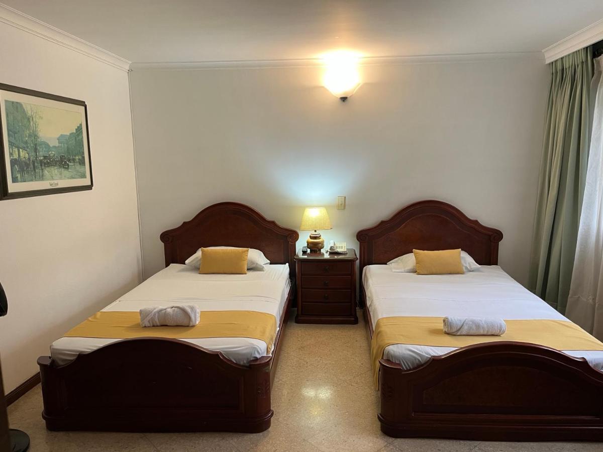 Casa Rosales Hotel Medellín Eksteriør billede